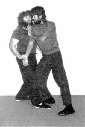 Đổi Bước Trong Khi Tấn Công (Changing the Step in Attack) — hình 153, ảnh gốc trang 81