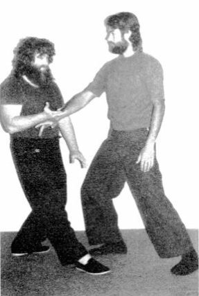 Đẩy Tay Đơn Âm (Yin Single Push-Hands) — hình 158, ảnh gốc trang 83