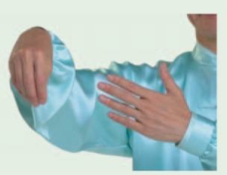 Chụm các ngón tay lại với đầu ngón tay hướng xuống dưới