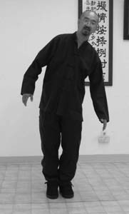Đứng hai chân