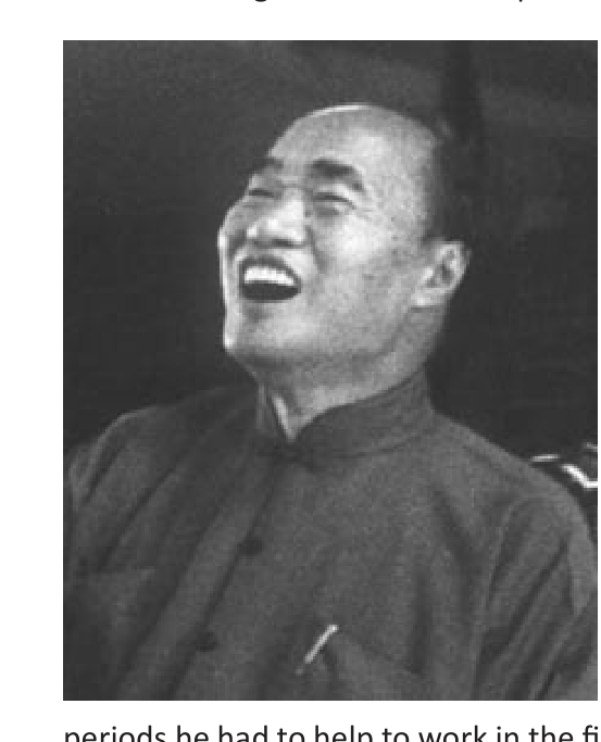 Chân dung Thầy Hoàng Thắng Hiền đang cười