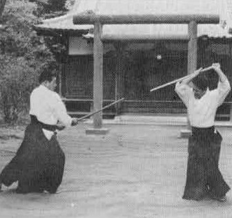 (Chuyển động thân) (Kỹ thuật kiếm)
