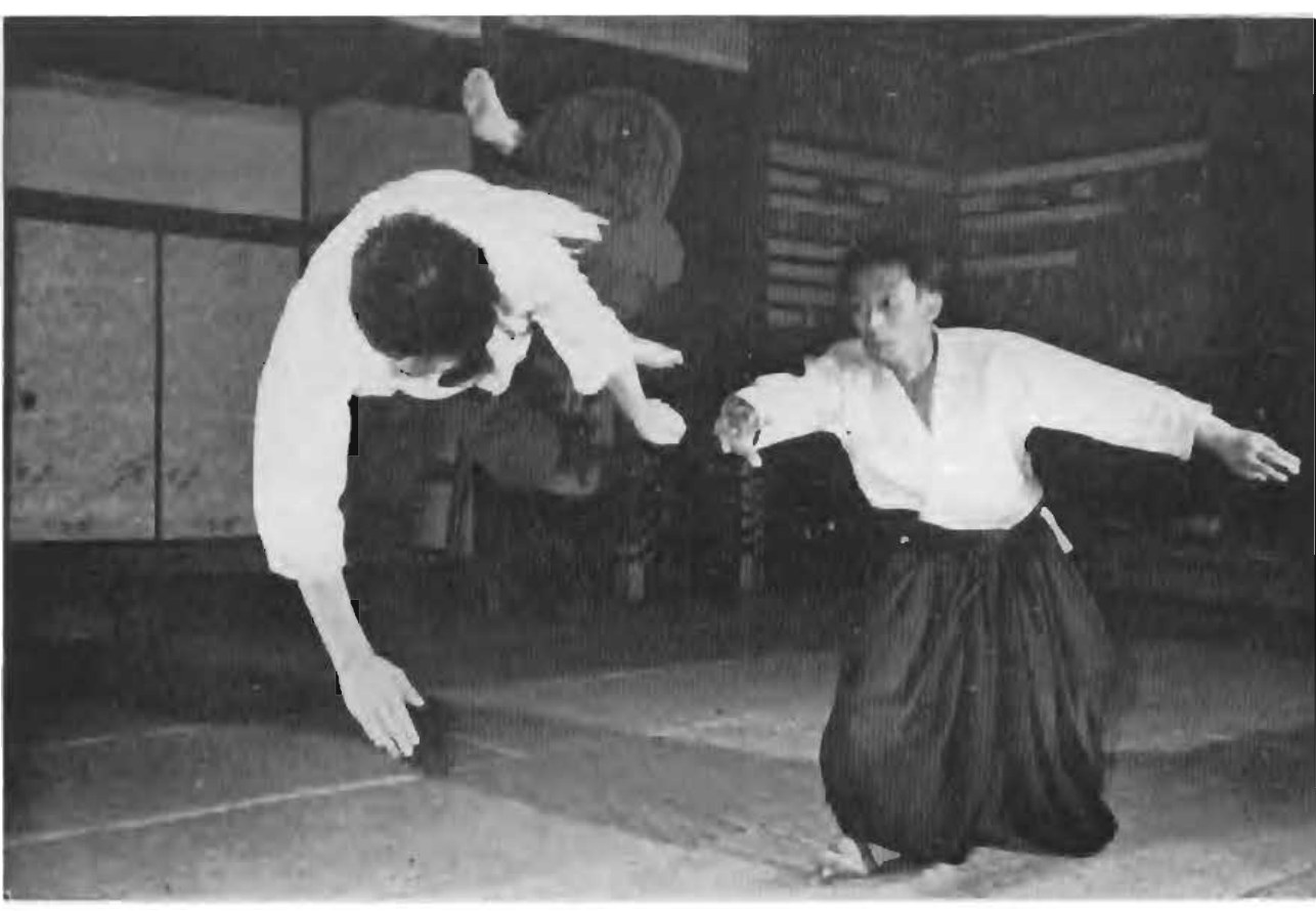 KATATE-TORI RYOTE-DORI KOKYU-NAGE