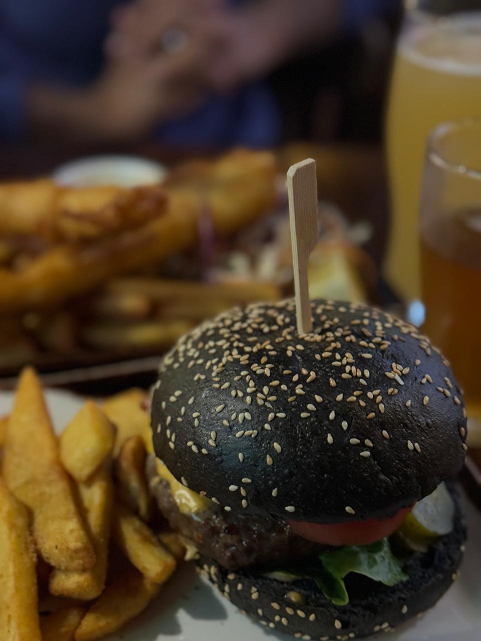 Black Bun Burger, Australia