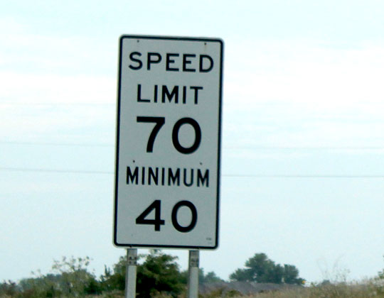 Speed limit minimum sign