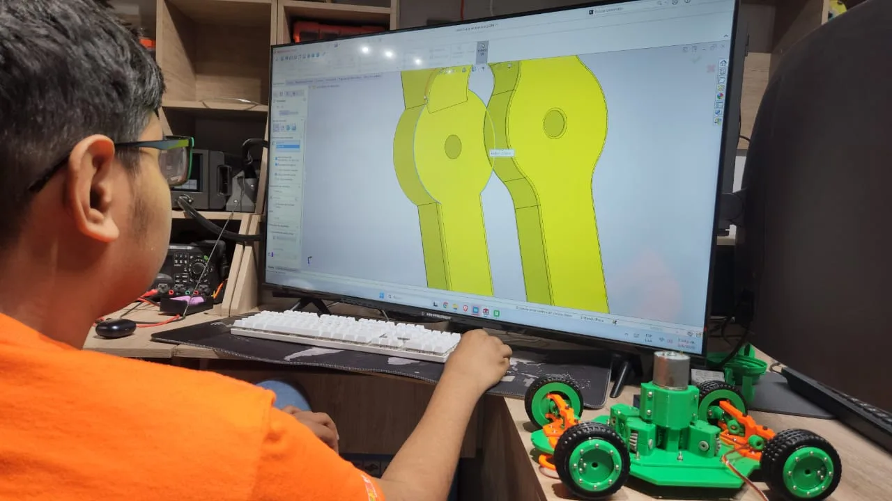 Diseño CAD del sistema de dirección