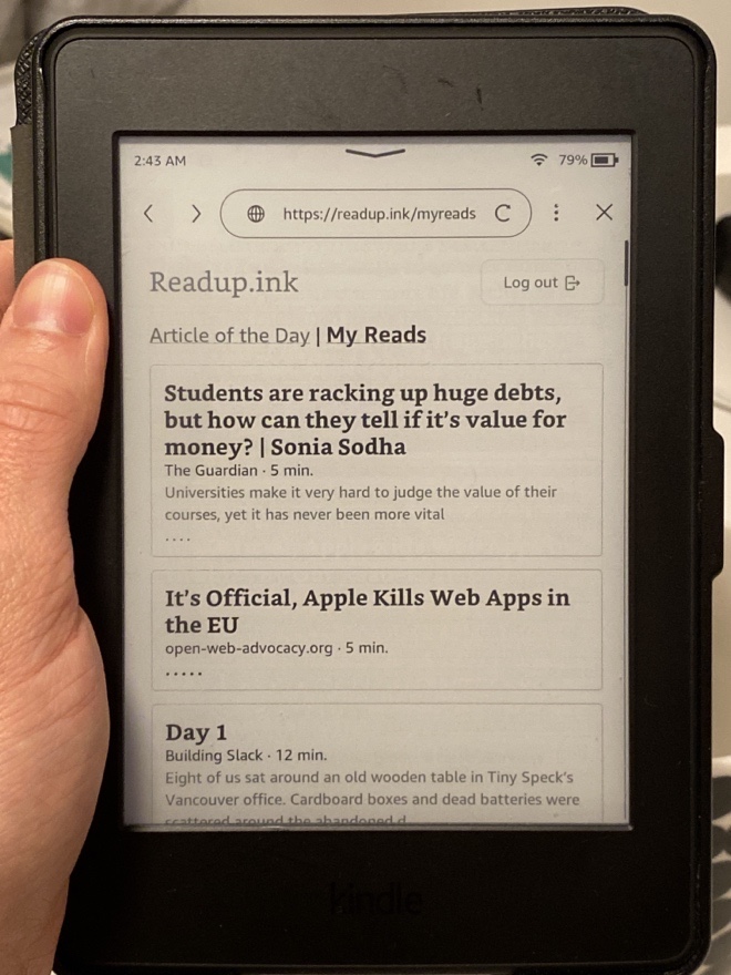 a readupup.ink article page on a Kindle Paperwhite 3