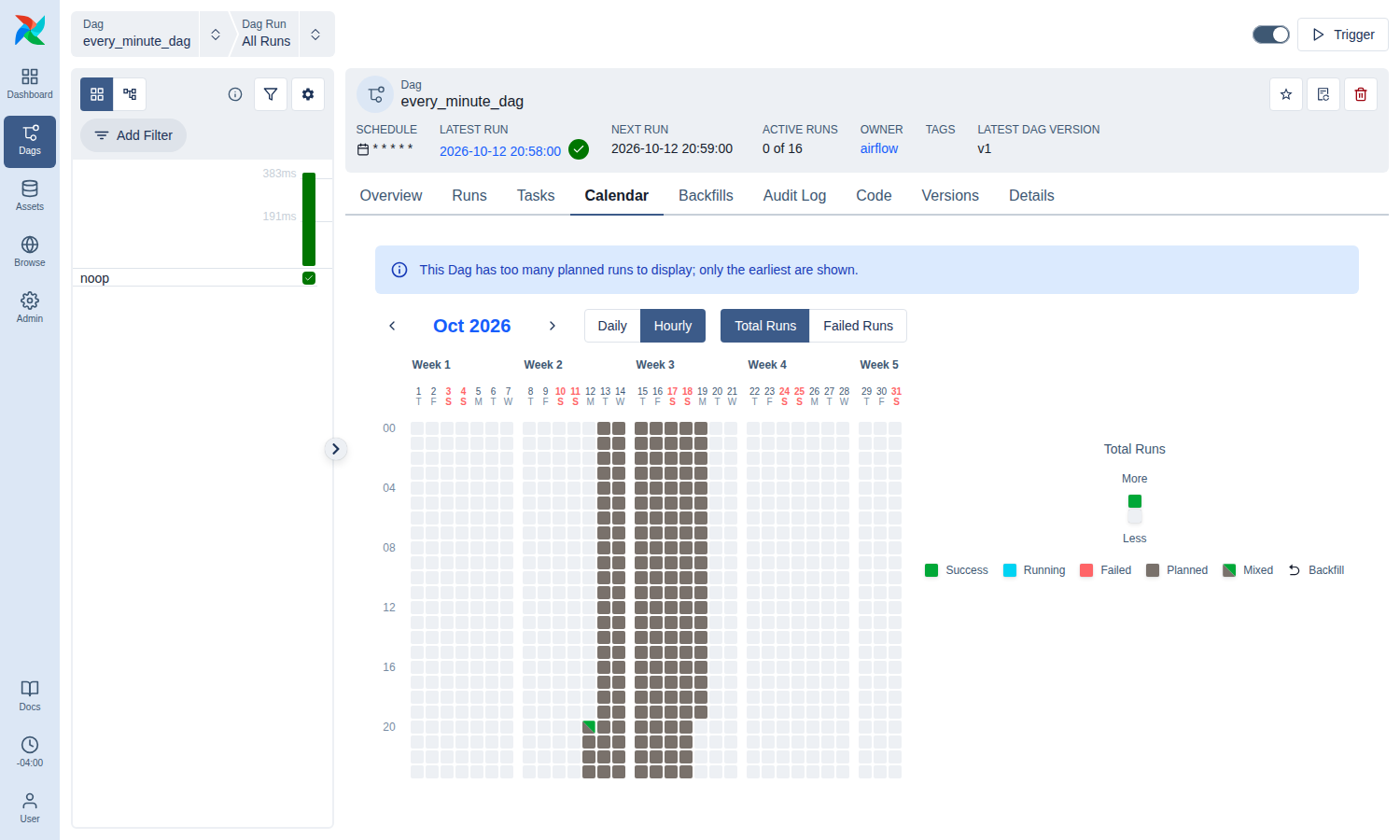 Calendar view with the planned-runs notice, light mode
