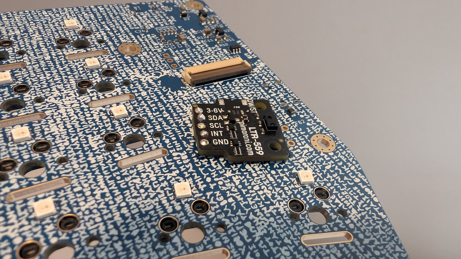 Sensor soldered flush to the PCB