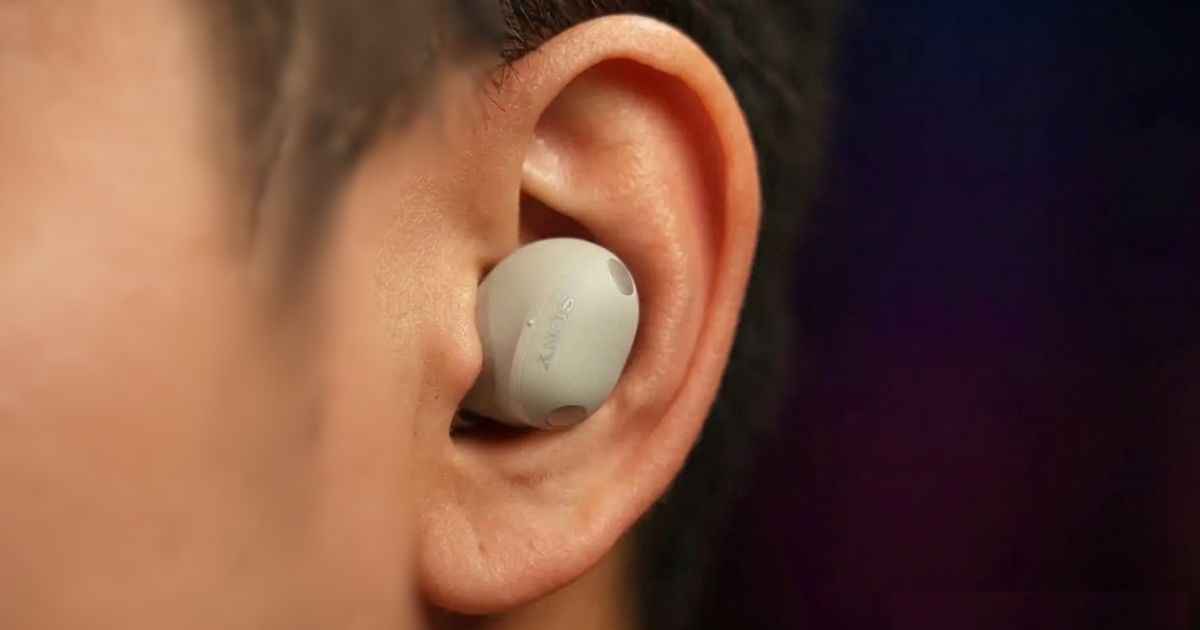 SONY WF-1000XM6 装着イメージ