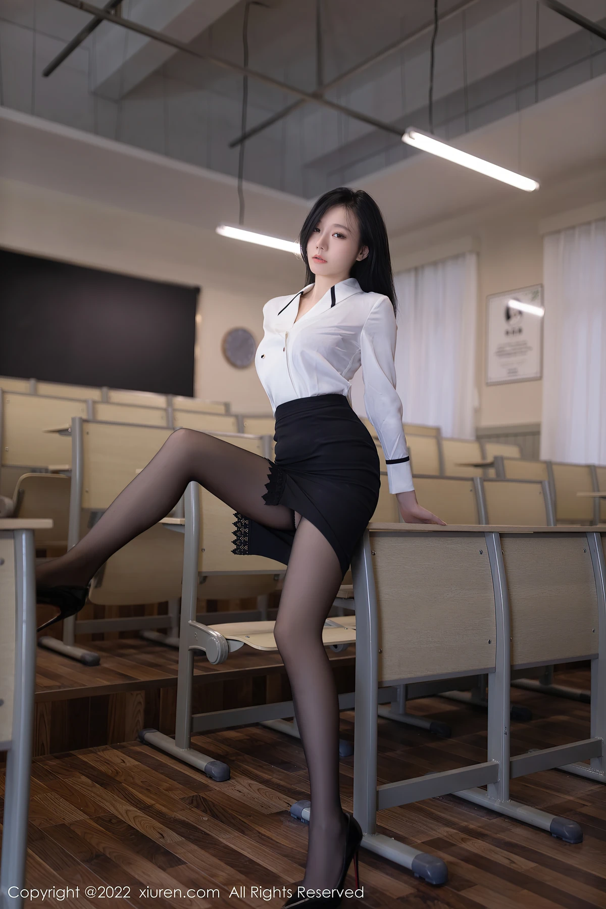 XiuRen No.5650 安然anran：76张写真解锁舞蹈主播的「反差魅力」 - 6