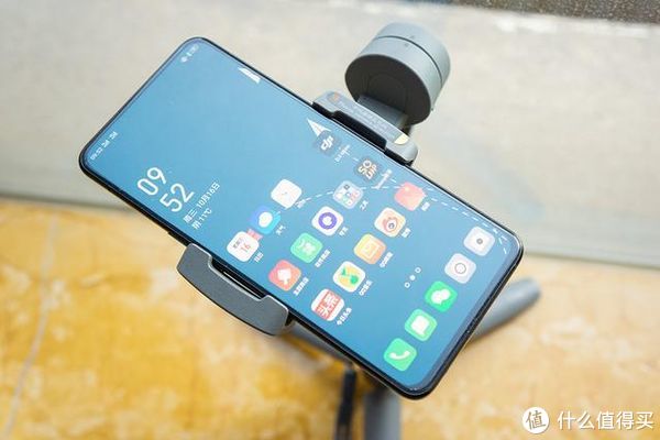 大疆Osmo Mobile3上手体验：小白也能用手机拍Vlog