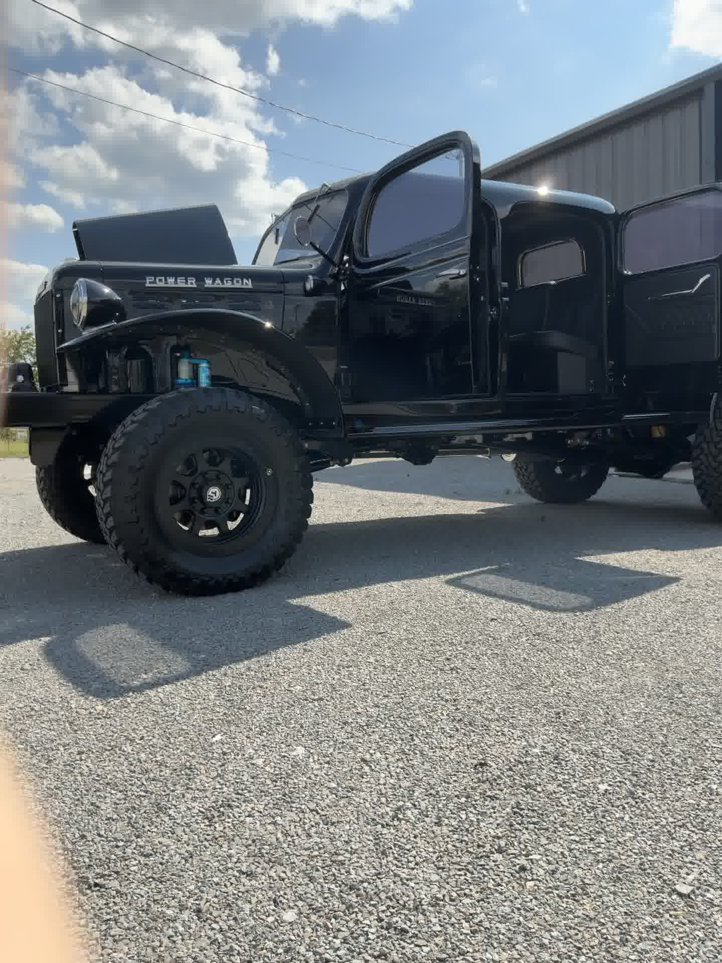 Synistra - 1946 Dodge Power Wagon 4-Door Cab thumbnail 3
