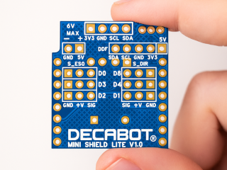 openDecabot_miniShieldOnHand.png