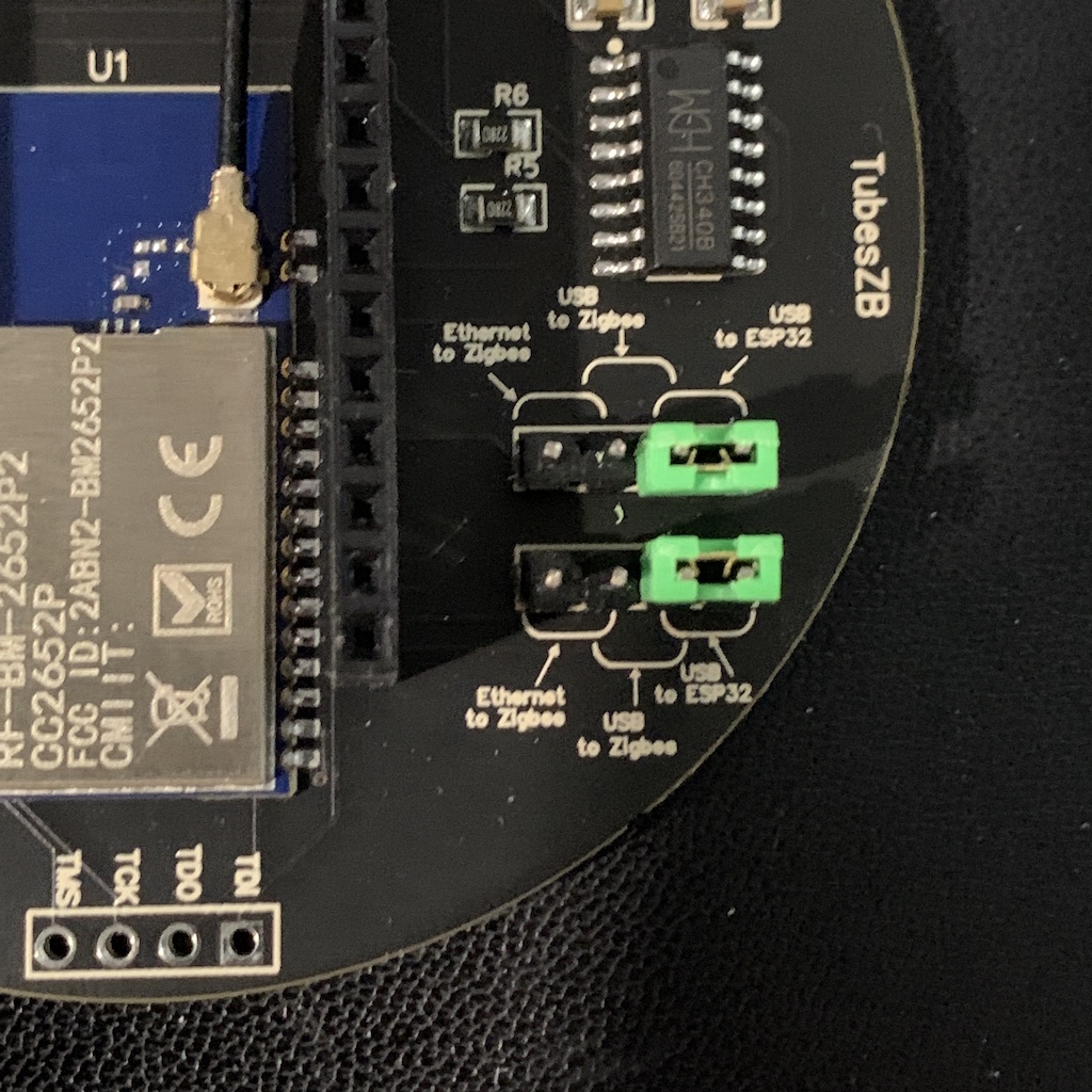 ESP32 flashing jumpers
