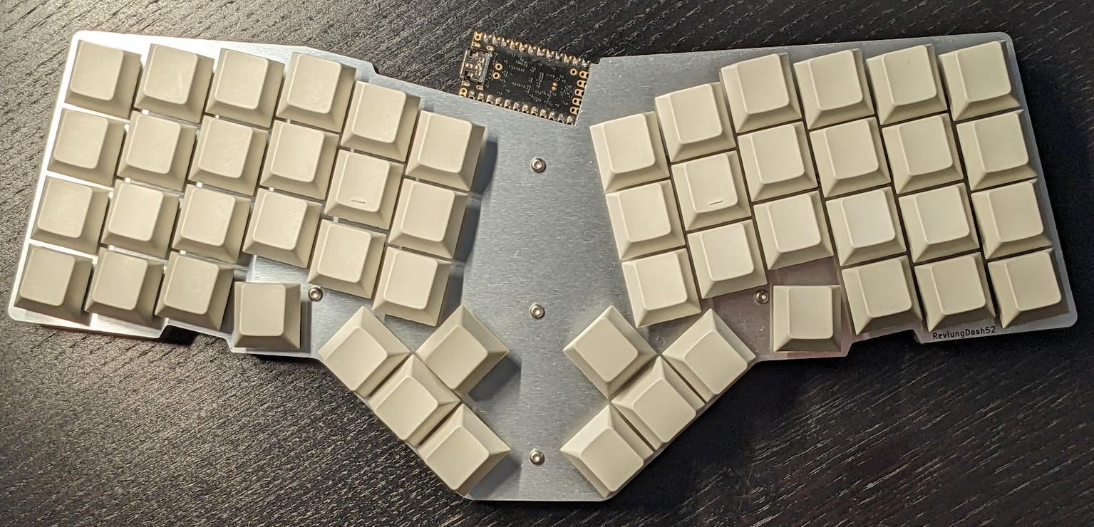 Reviungdash top plate flipped, from the project README