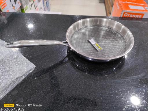 Premium Stainless Steel Honeycomb Frypan 22 cm | Non-Stick Induction & Gas Compatible Fry Pan | Durable Steel Handle Cookware - Easylife