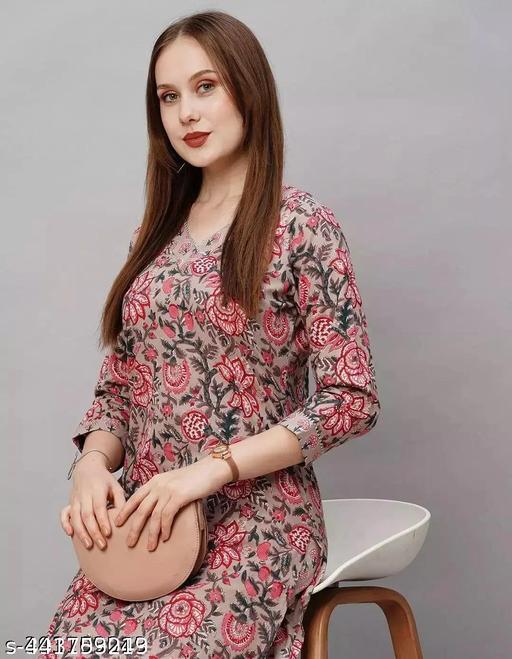 Women's Floral Printed Kurti Pant Sets ( Combo Of 2 ) - amamestyle