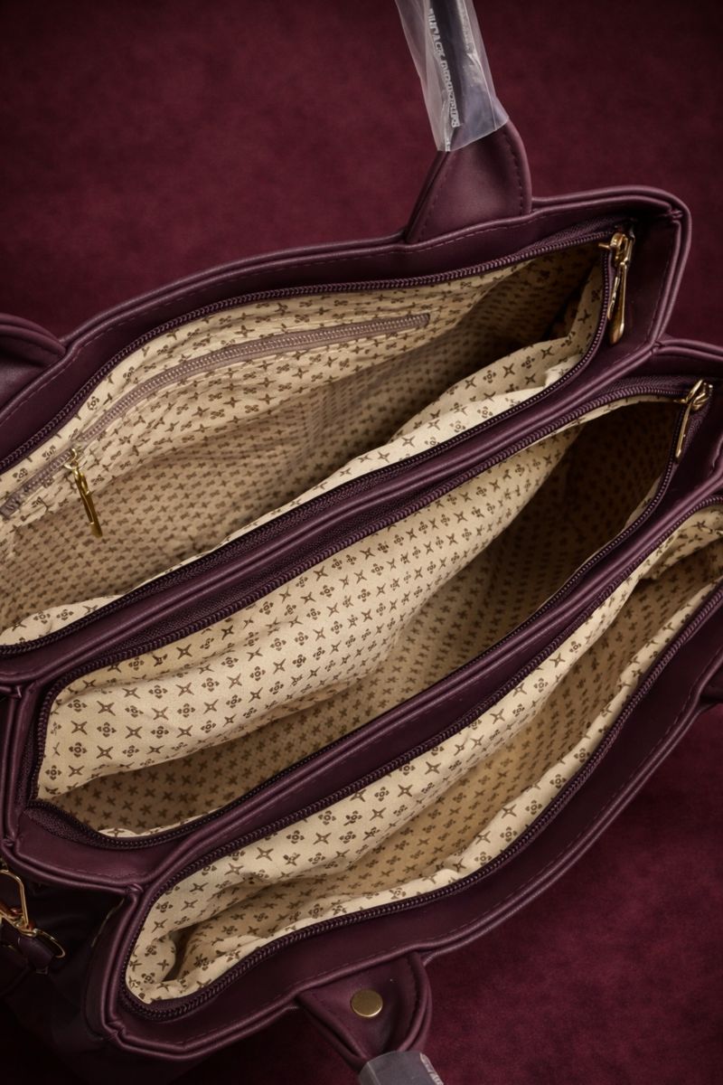 CLASSIC Women's Handbag, New Design, Stylish Trend - Savéra collection