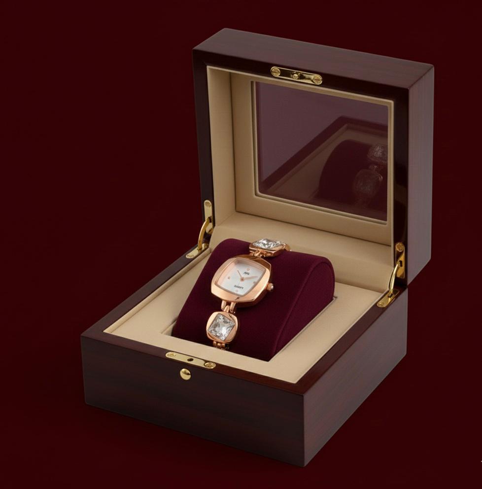 New Fancy Solid Dial Attractive Metal Chain Attractive Bracelet Analog Watch for Women - Savéra collection