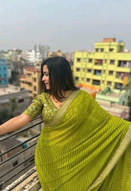 Fancy Designer  Lehriya  Pretty Sarees With New Fancy  Border With Blouse Piece.