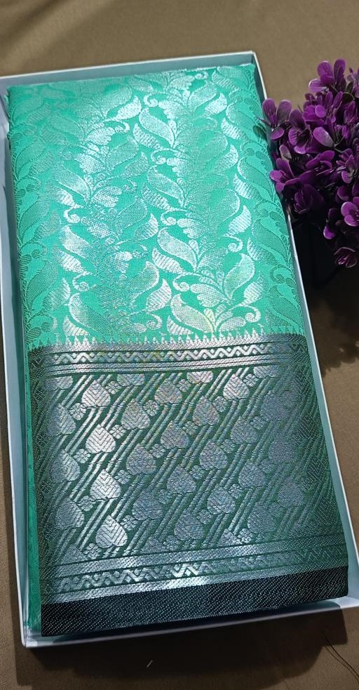 BANARASI SILK SAREE ,SILVER SAREE (BANARSI SILK SAREEE CONTRAST PALLU & BLOUSE COLOUR Ocean Green