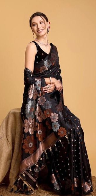 NEW TRADITIONAL SAREE FOR WOMEN