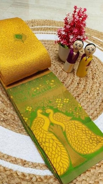 Beautiful Kanjeevaram Silk Big Border Zari Work Woven Sarees with Blouse Piece..