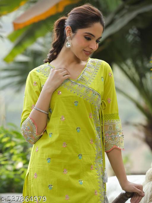 Sara Ali Khan Bollywood Actress Designer A line kurti - amamestyle