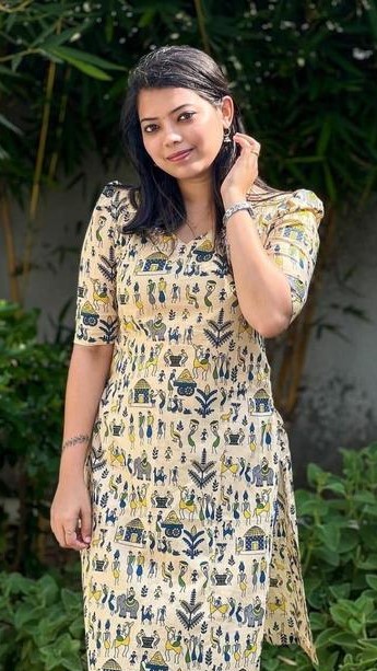 Women's Graphic Printed Cream Rayon Straight Kurtis