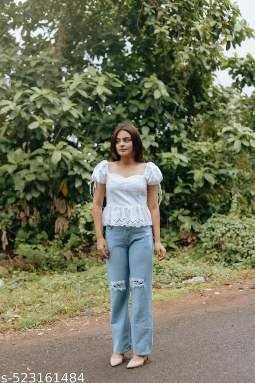 Woman's Trendy And Stylish Lace Top - amamestyle