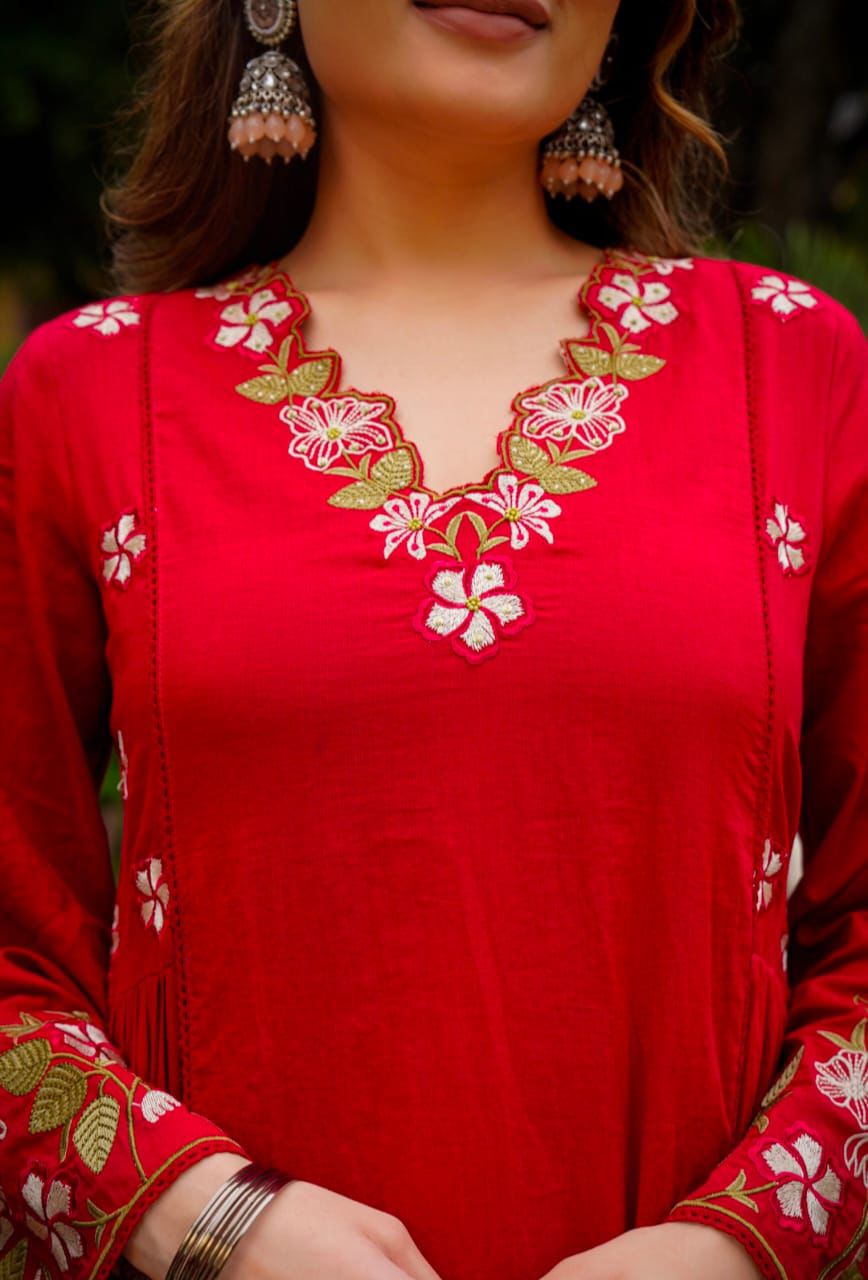 Elegant﻿ kurta set is a perfect blend of traditional charm and modern style - Zeyoria