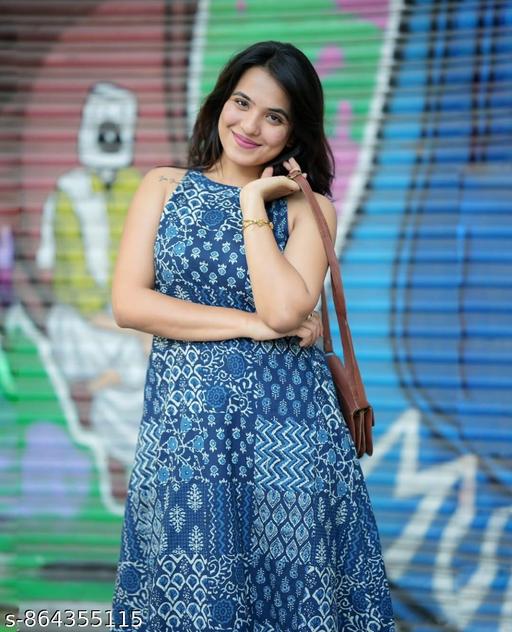 Sleeveless kurta pant set for women  - NJORA LUXURY FASHION