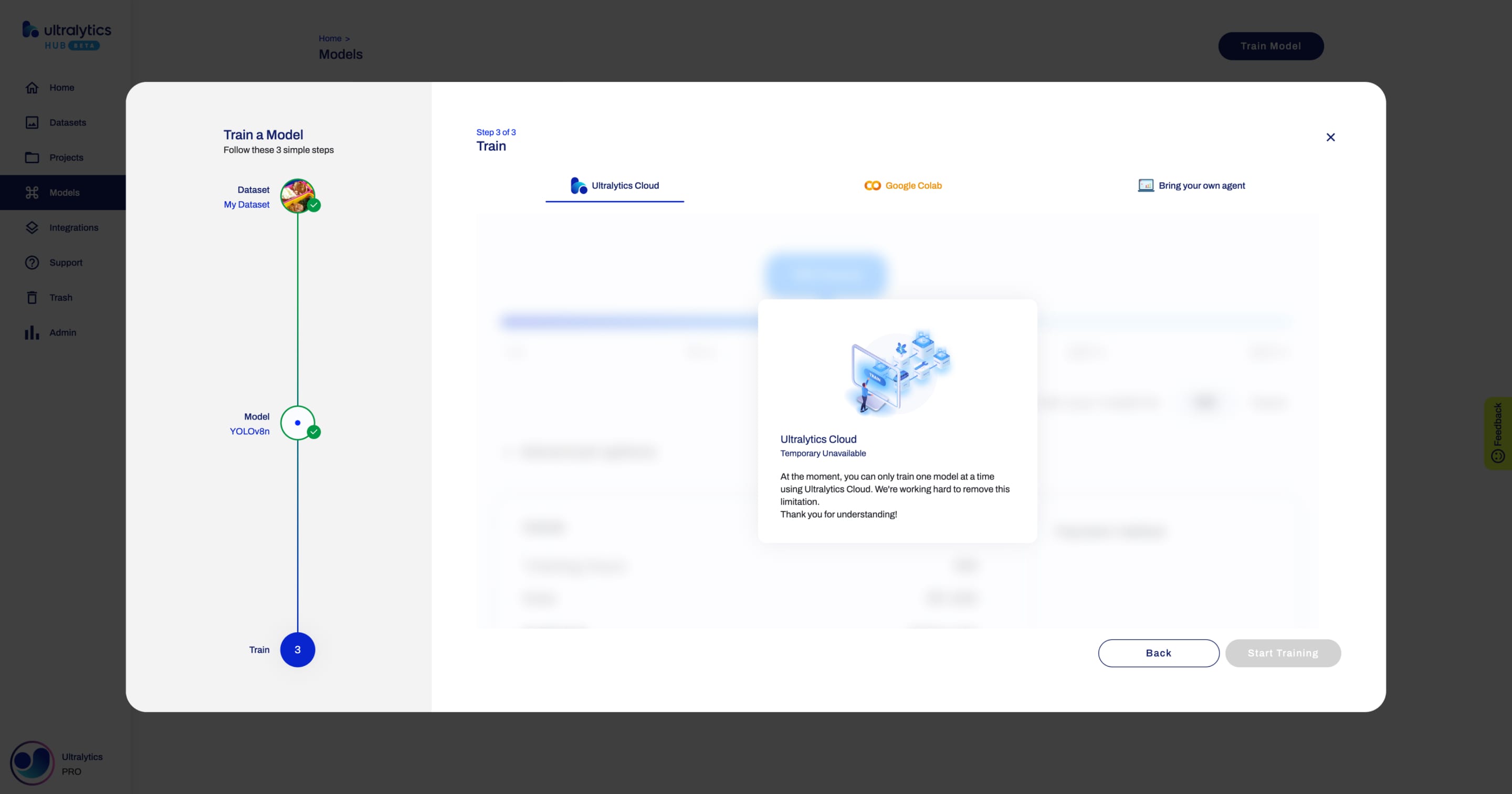 Ultralytics Schermata HUB della finestra di dialogo Modello del treno con la nuvola Ultralytics non disponibile