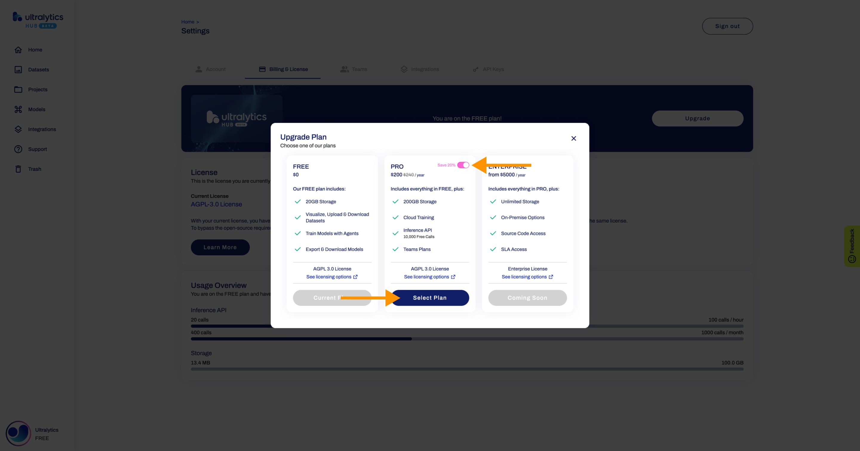 Ultralytics Schermata HUB della finestra di dialogo Upgrade con una freccia rivolta verso la levetta Salva 20% e una verso il pulsante Seleziona piano