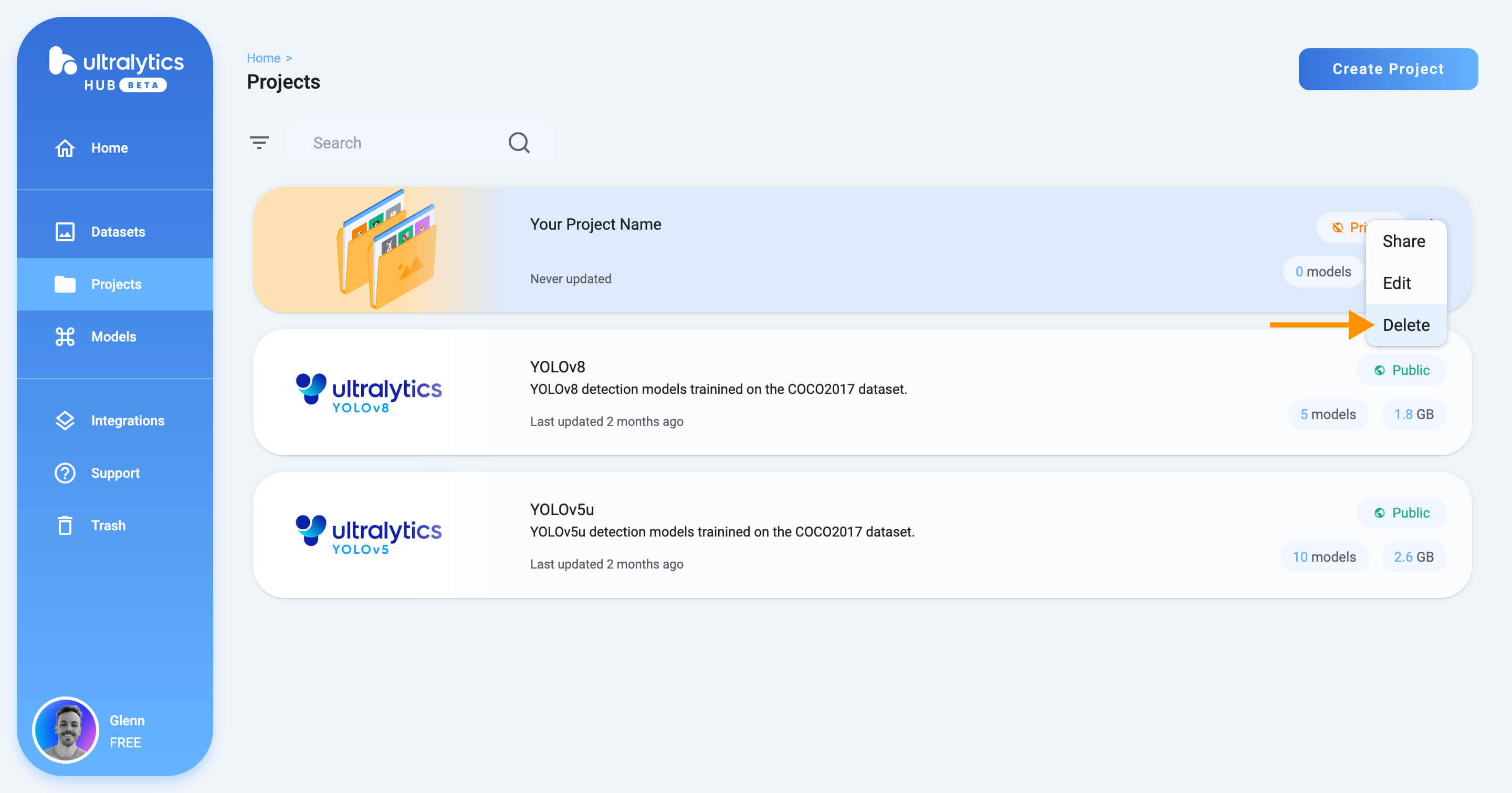 Ultralytics HUB Screenshot der Seite "Projekte" mit einem Pfeil, der auf die Option "LÃ¶schen" fÃ¼r eines der Projekte zeigt