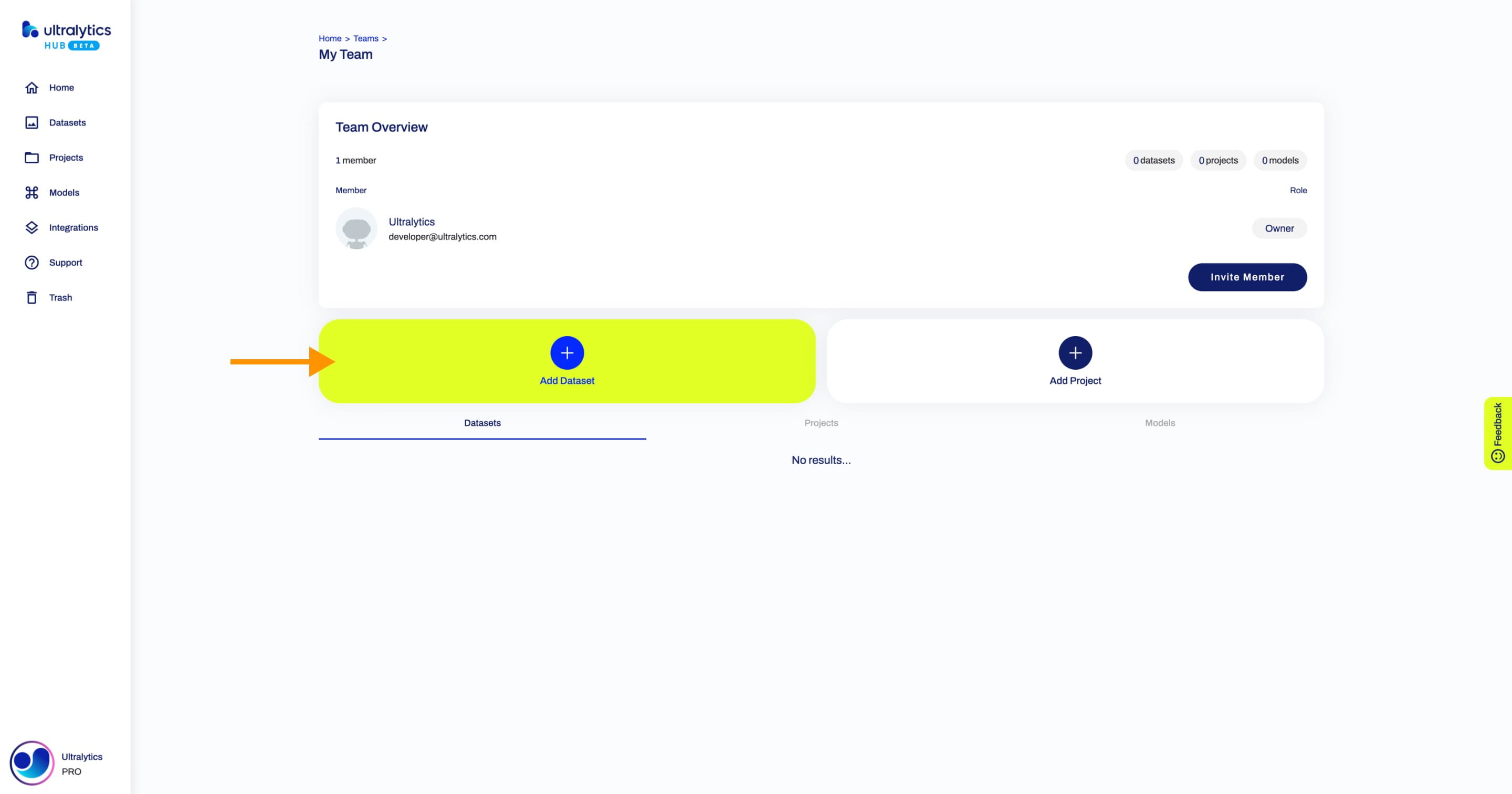 Ultralytics Captura de pantalla HUB de la página Equipo con una flecha apuntando al botón Añadir conjunto de datos