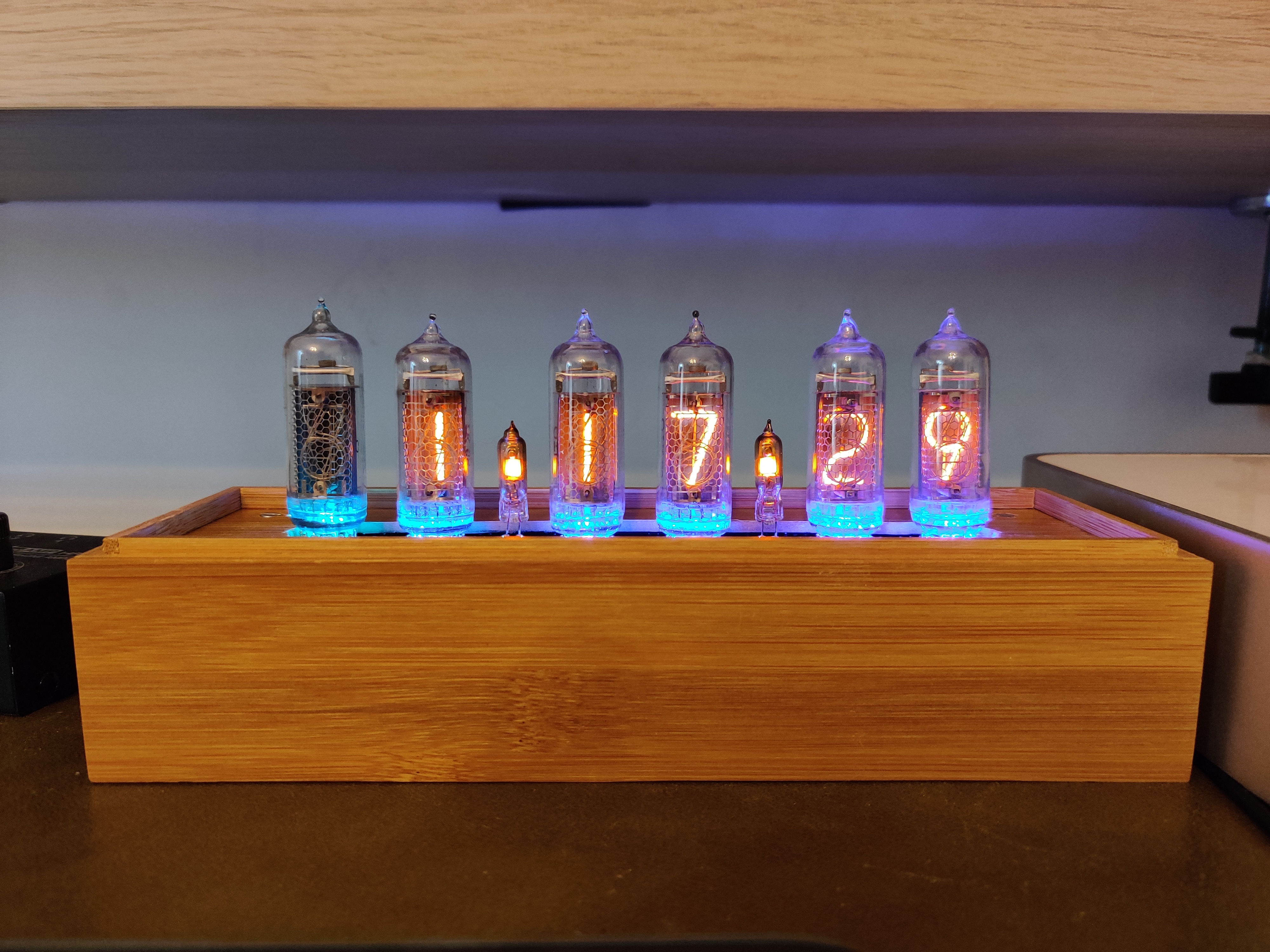 cloxie nixie clock
