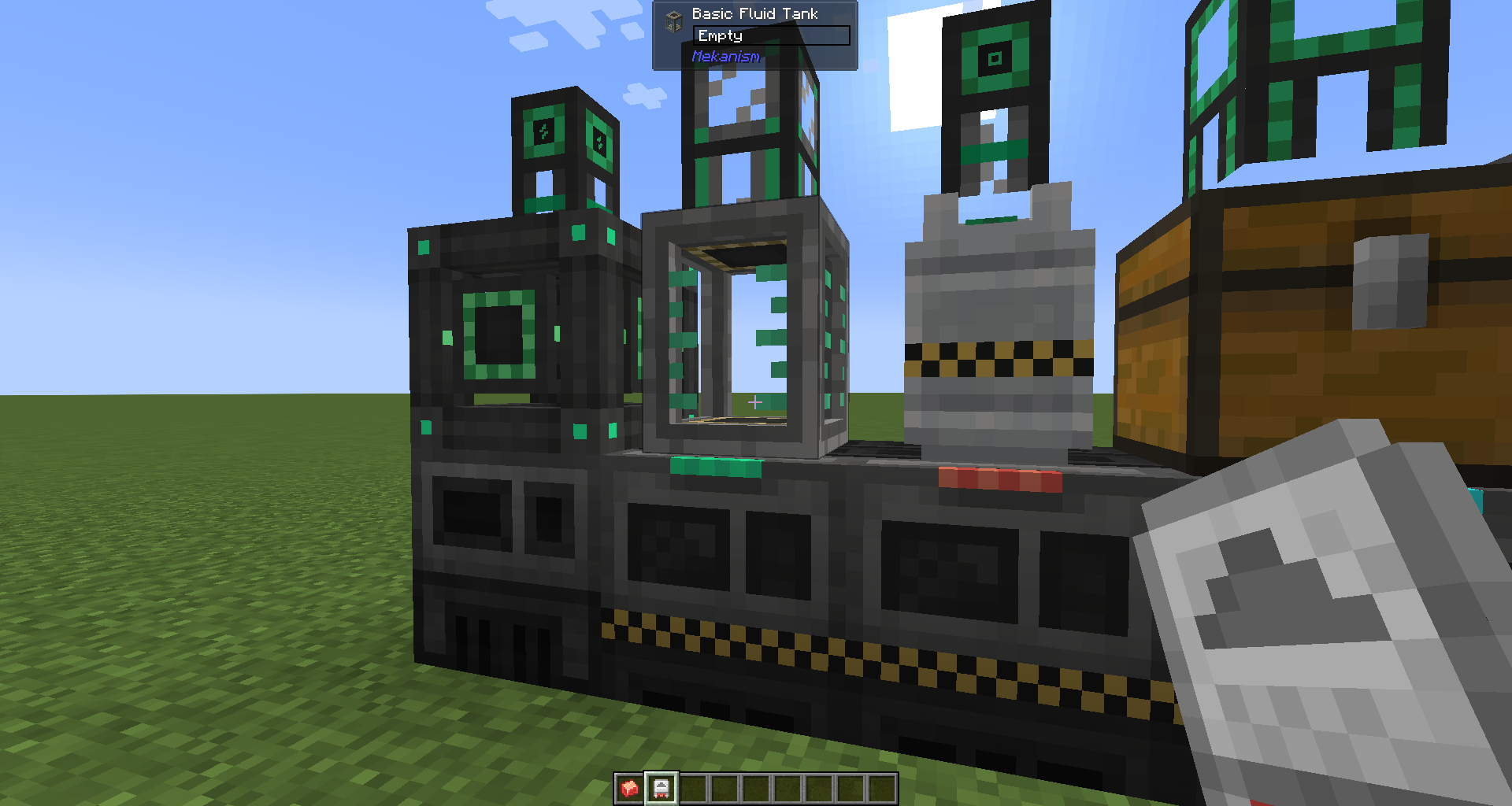 without this mod: Jade tank info + sneaking with installer