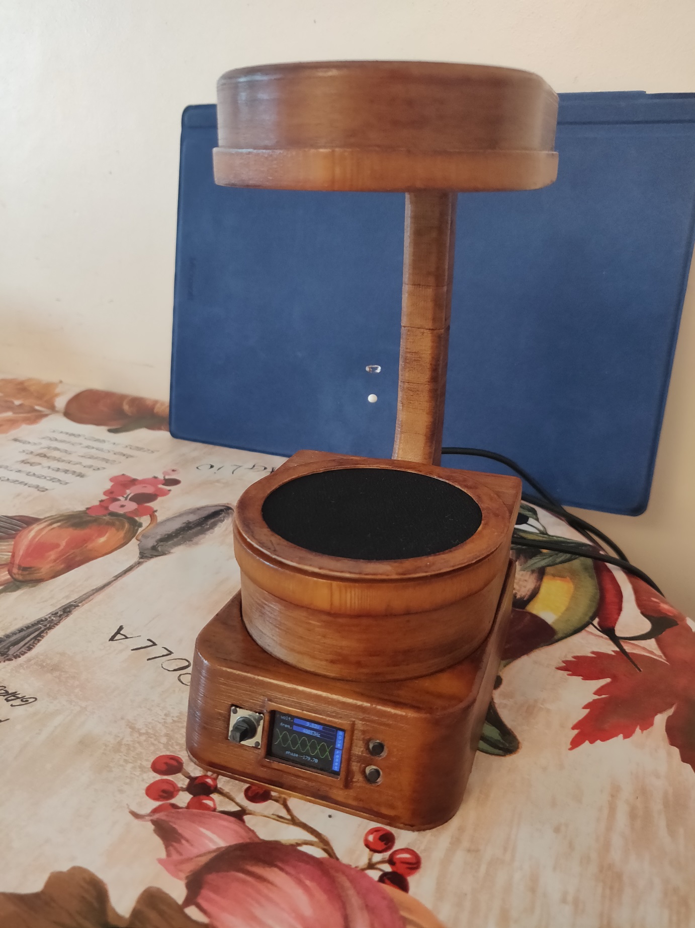 The assembled levitator