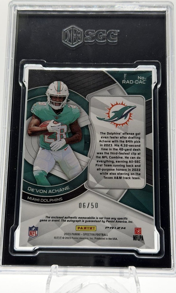 De'Von Achane 2023 Panini Spectra back