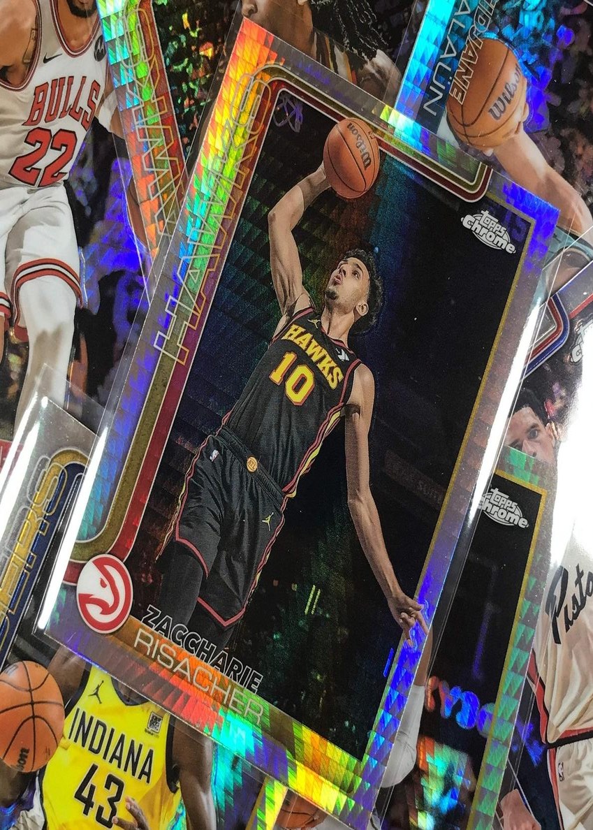 Dirk Nowitzki 2025 Topps Chrome front
