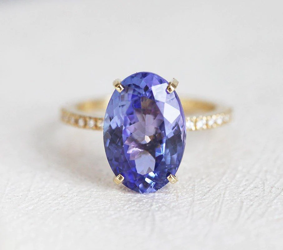 Birdie Oval Tanzanite Ring