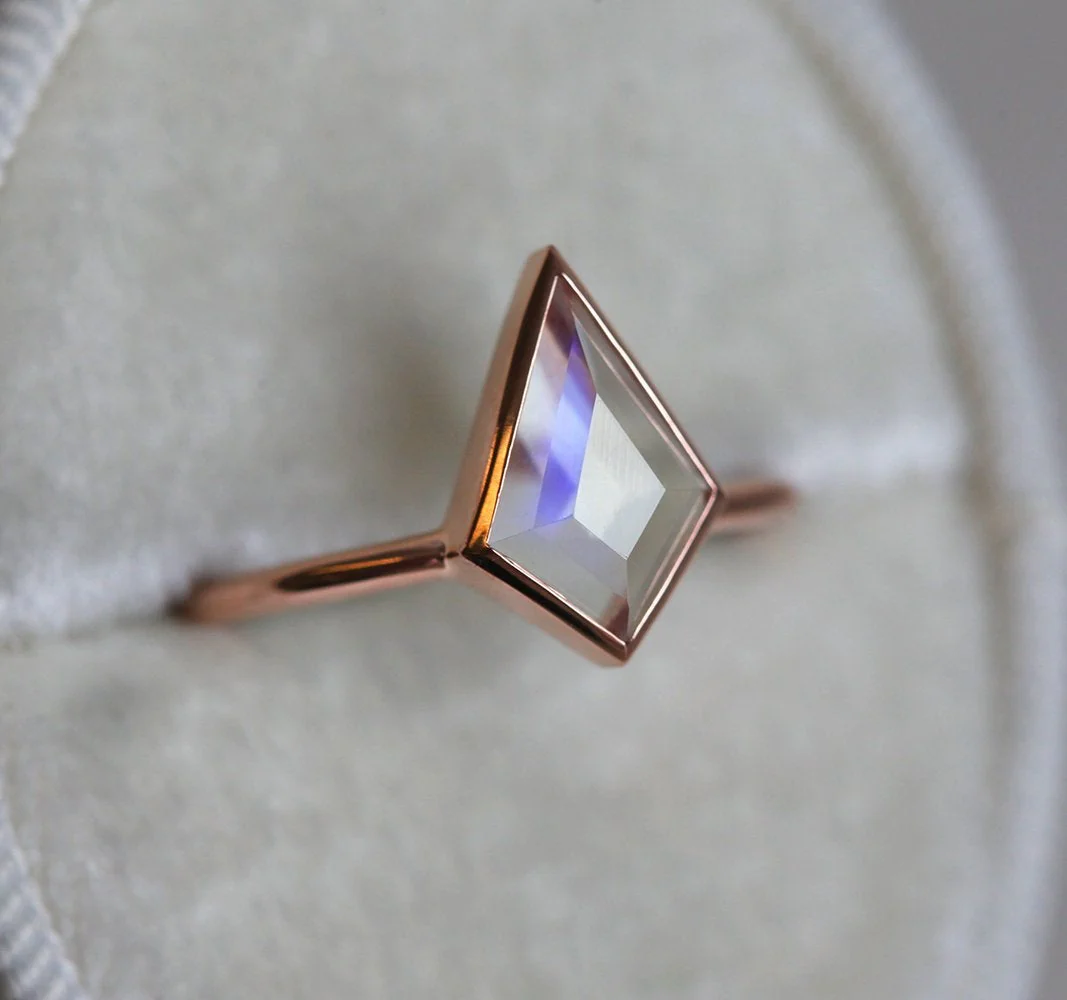 Zara Kite Moonstone Solitaire Ring