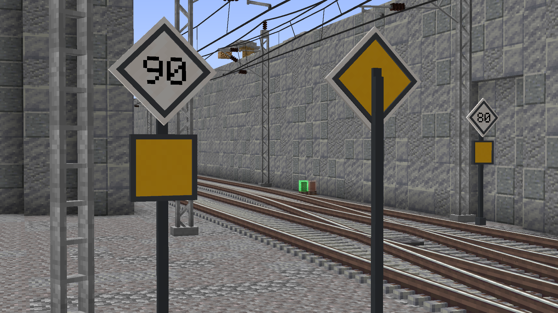Speed signals along the track