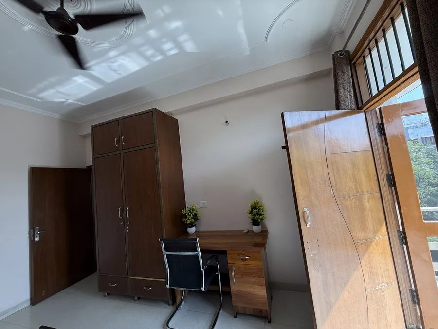 Twin sharing room SP-671