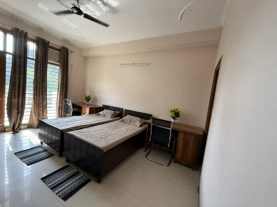 Twin sharing room SP-671
