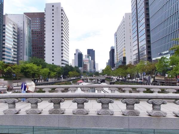 청계천 모전교 버스킹존 청계천변 공연 장소