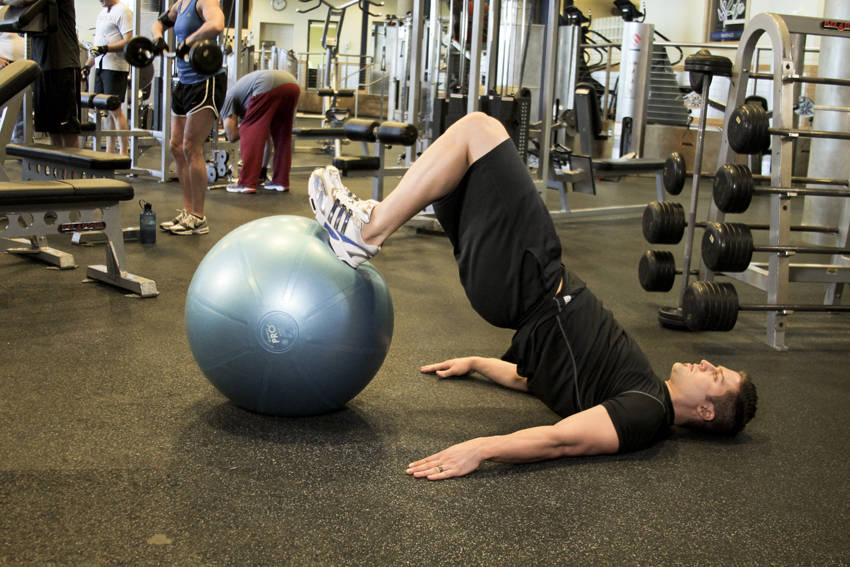 Ball Leg Curl reference position 2