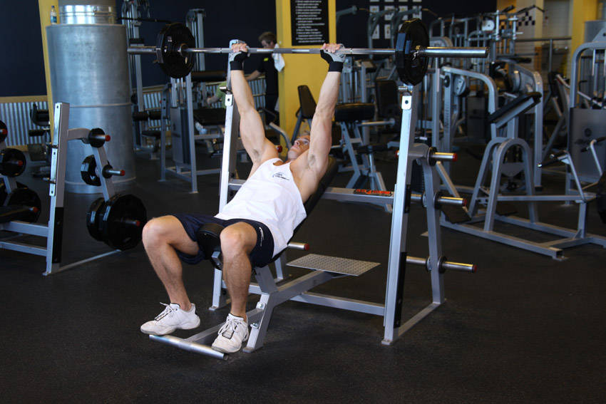 Barbell Incline Shoulder Raise reference position 2